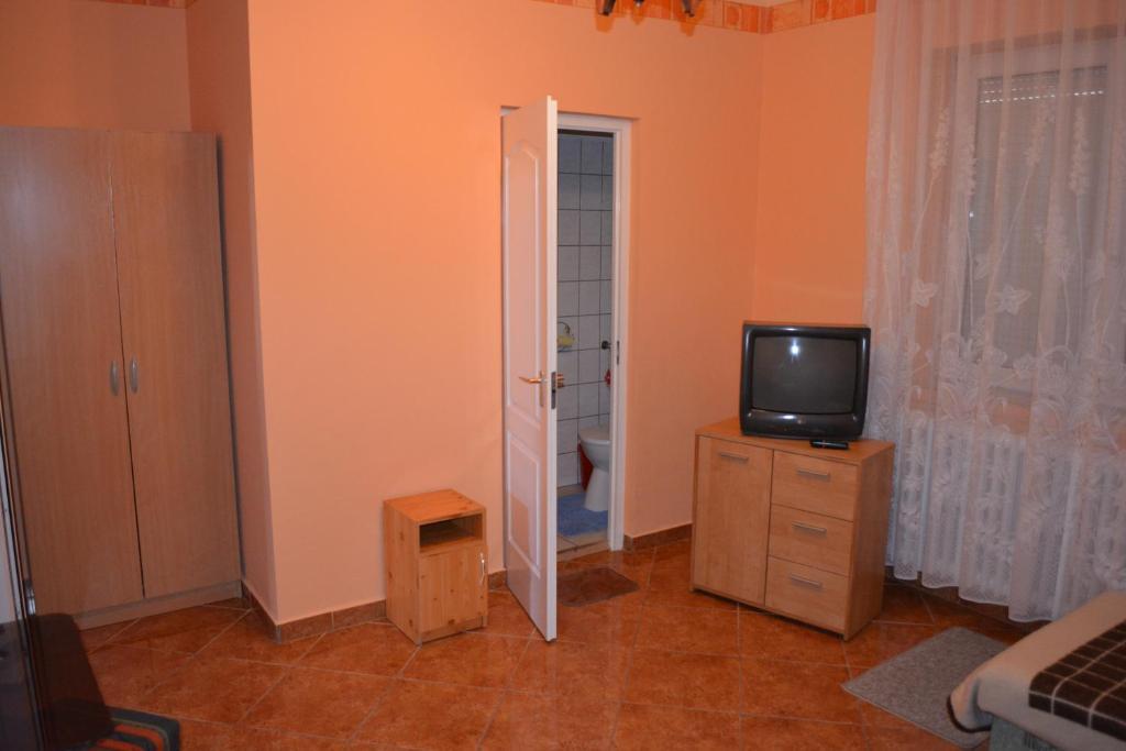 Istvan Vendeghaz Hotel Egerszalok Bagian luar foto